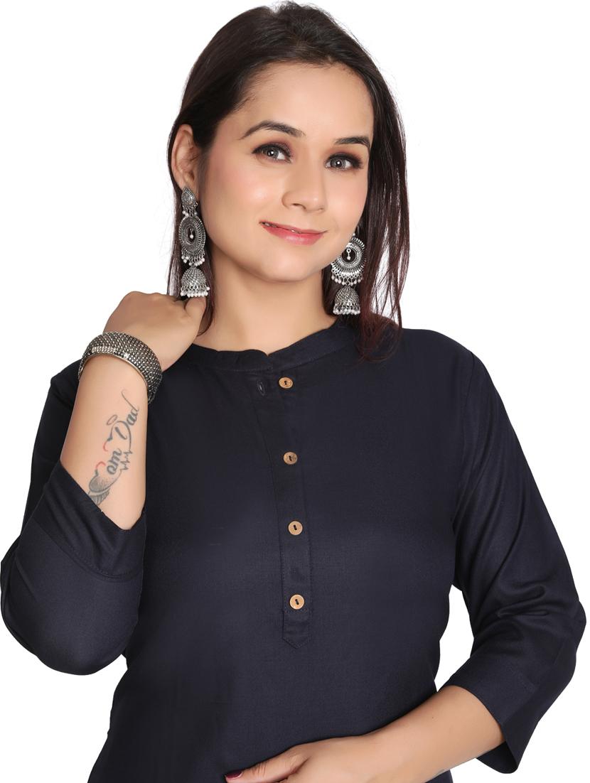 solid straight long kurta - 19919864 - Standard Image - 4
