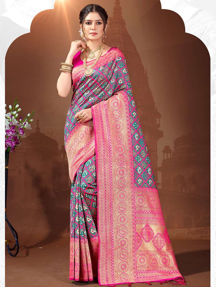 women's self design pink colored saree with blouse - 19925472 - Zoom Image - 0