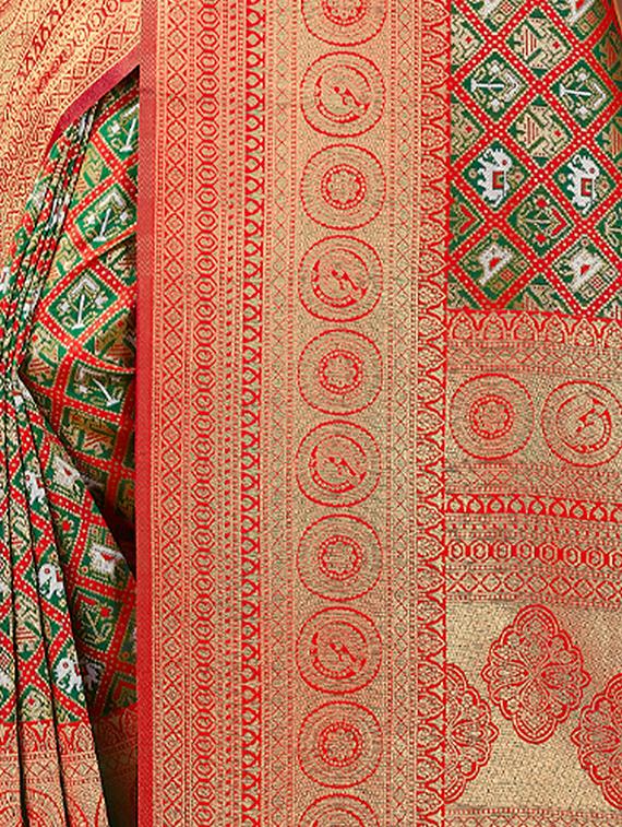 women's self design maroon colored saree with blouse - 19925474 -  Standard Image - 1