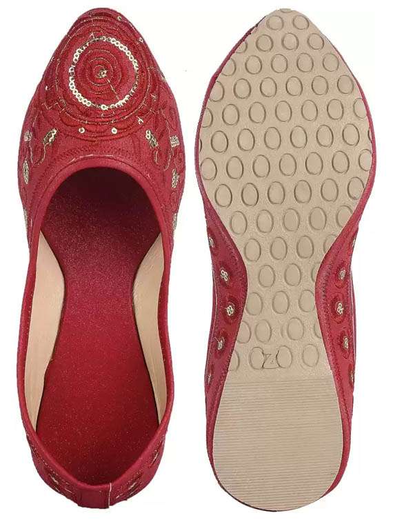 red embroidered slip on jutis  - 19925737 -  Standard Image - 4