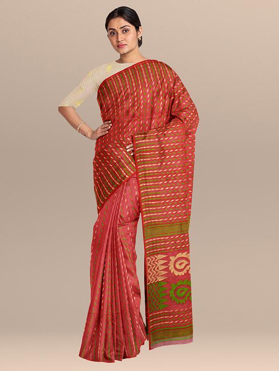 women's self design maroon colored saree with blouse - 19925822 - Zoom Image - 0