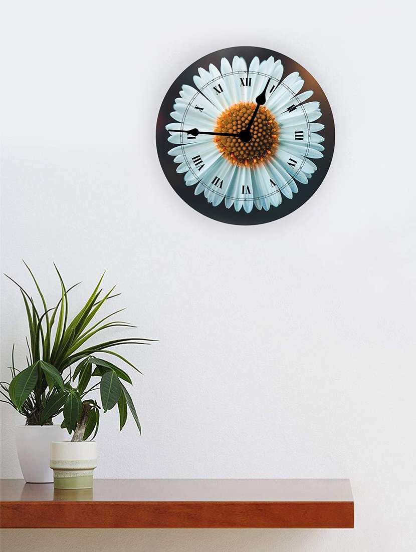 kartik round shape analog wall clock
