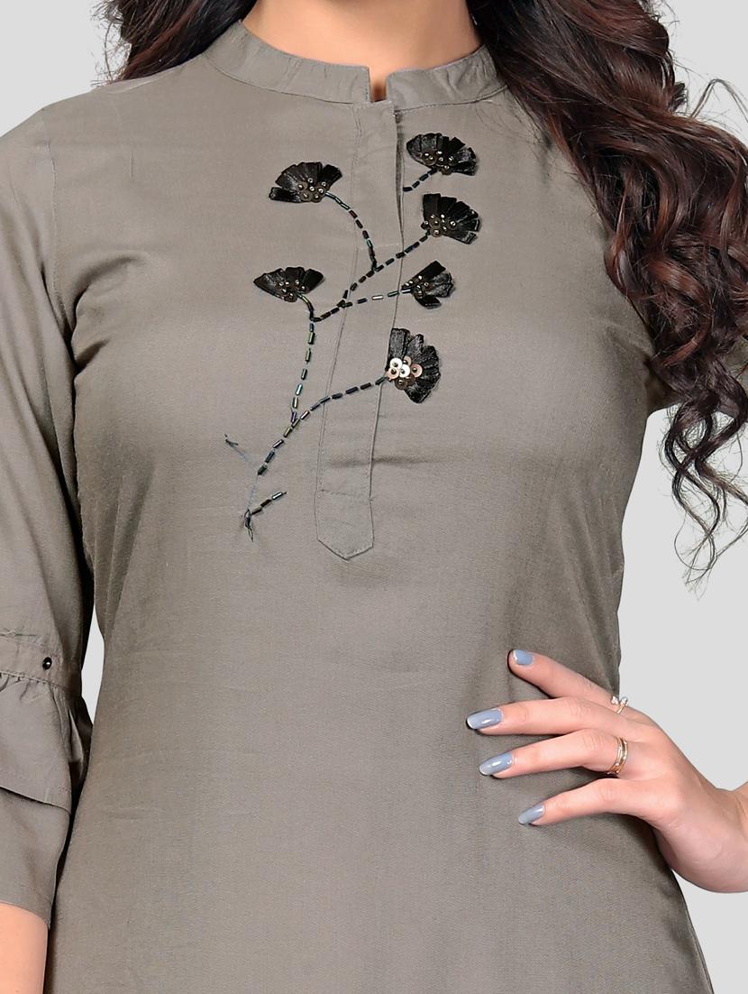 embroidered kurta palazzo set - 19942697 - Standard Image - 4