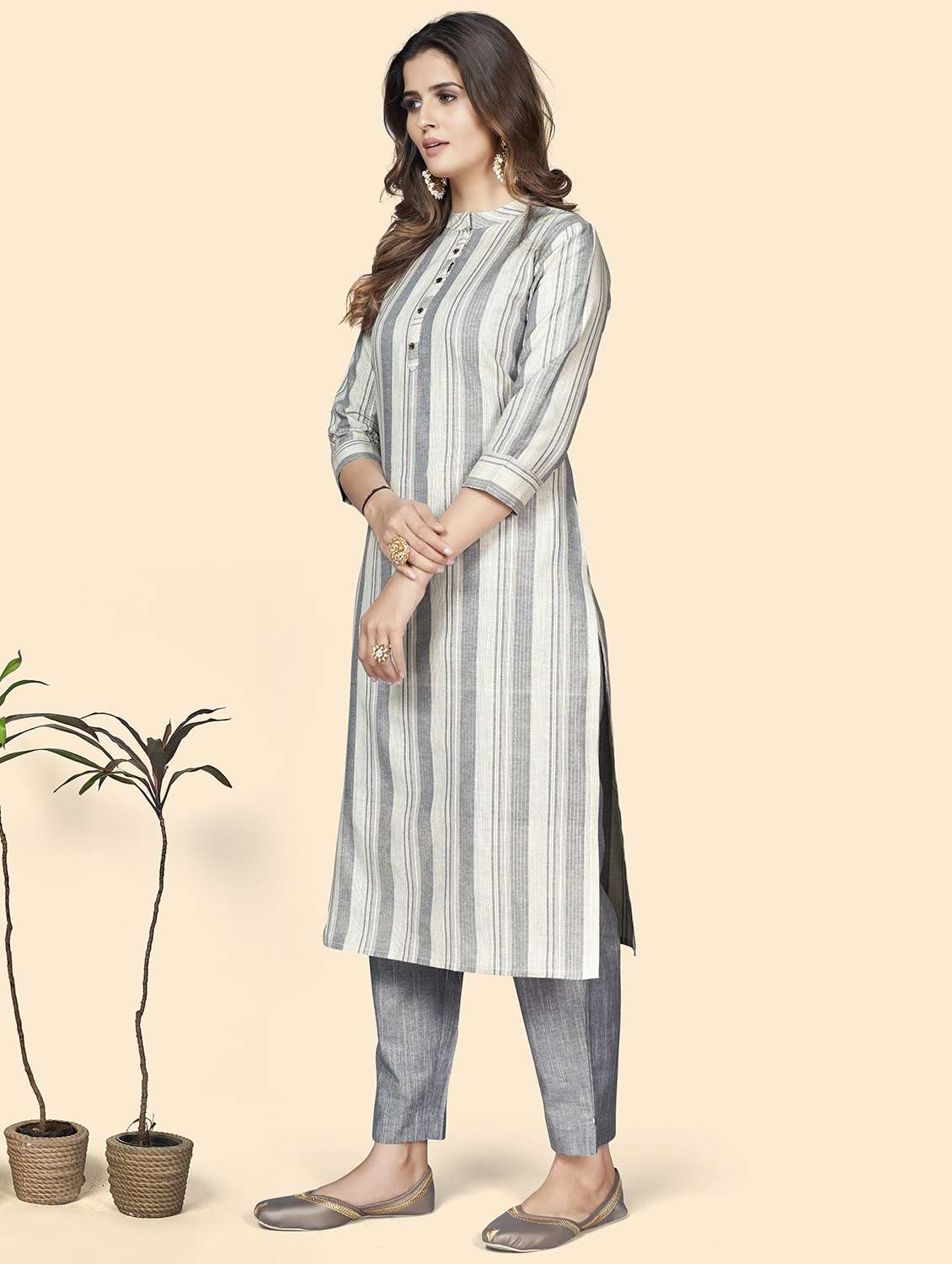 women's straight kurta - 19943190 -  Standard Image - 1
