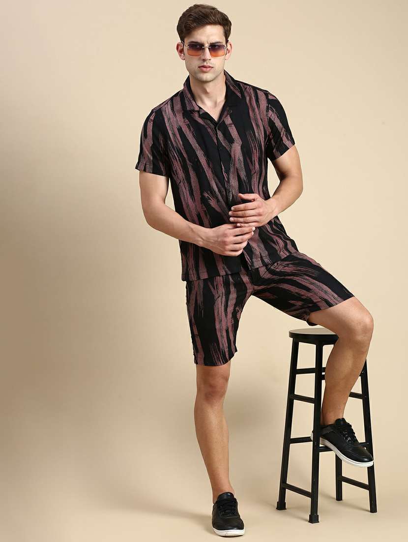 men's printed shorts co-ords set - 19944439 -  Standard Image - 4