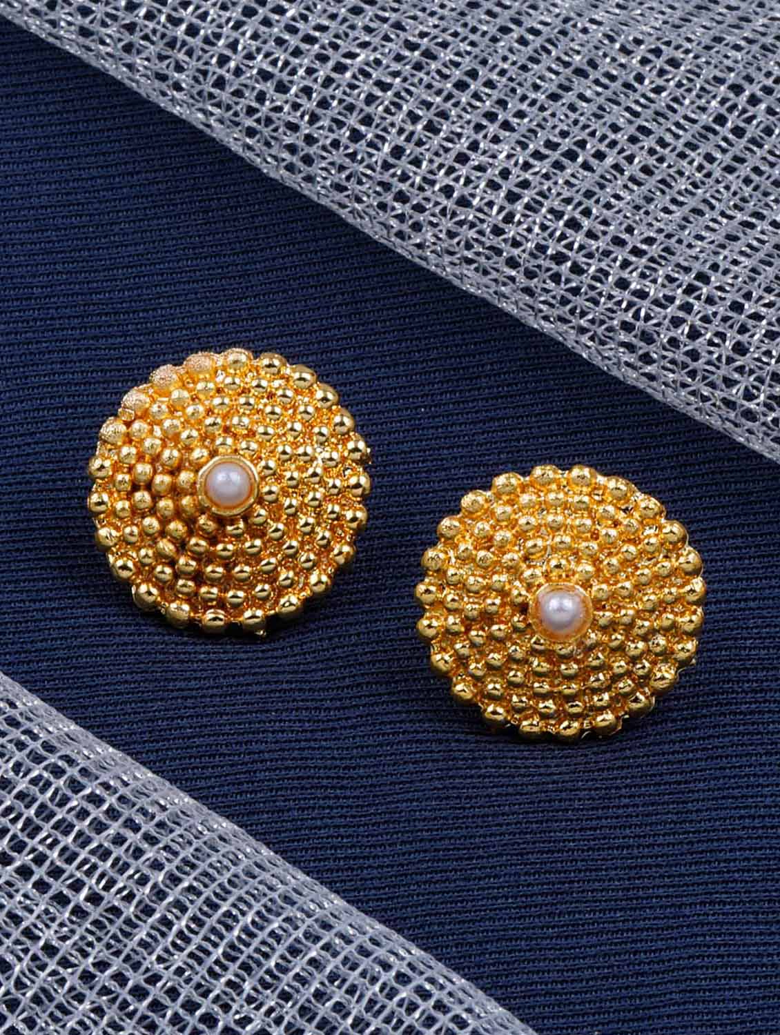gold alloy studs earring - 19947131 -  Standard Image - 1