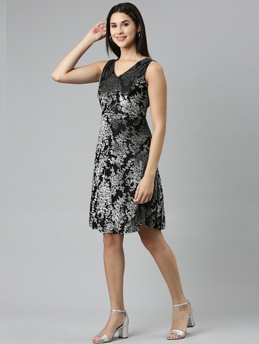 women's  floral dress - 19947721 -  Standard Image - 1