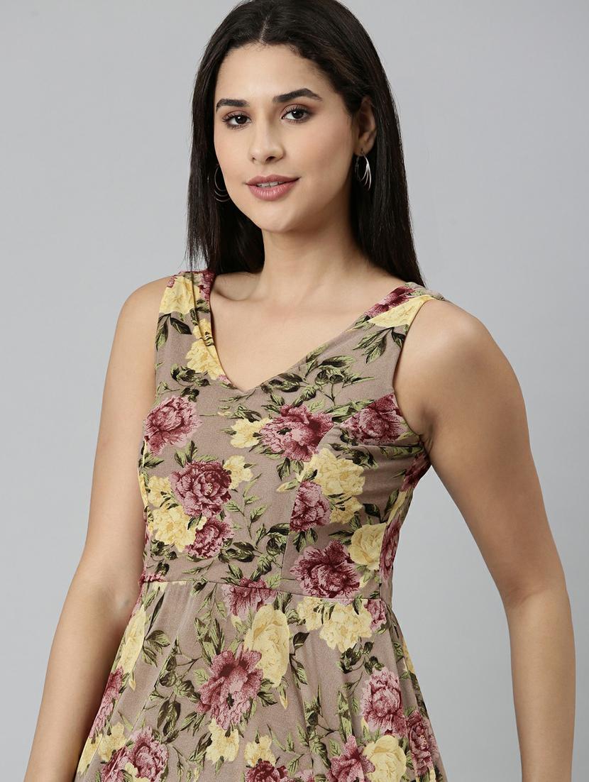 women's fit & flare floral dress - 19947781 - Standard Image - 4