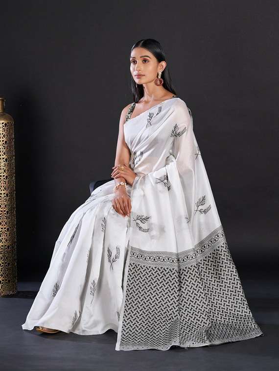 women's self design white colored saree with blouse - 19947917 - Standard Image - 1