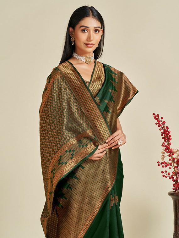 women's self design bottle green colored saree with blouse - 19947918 - Standard Image - 1