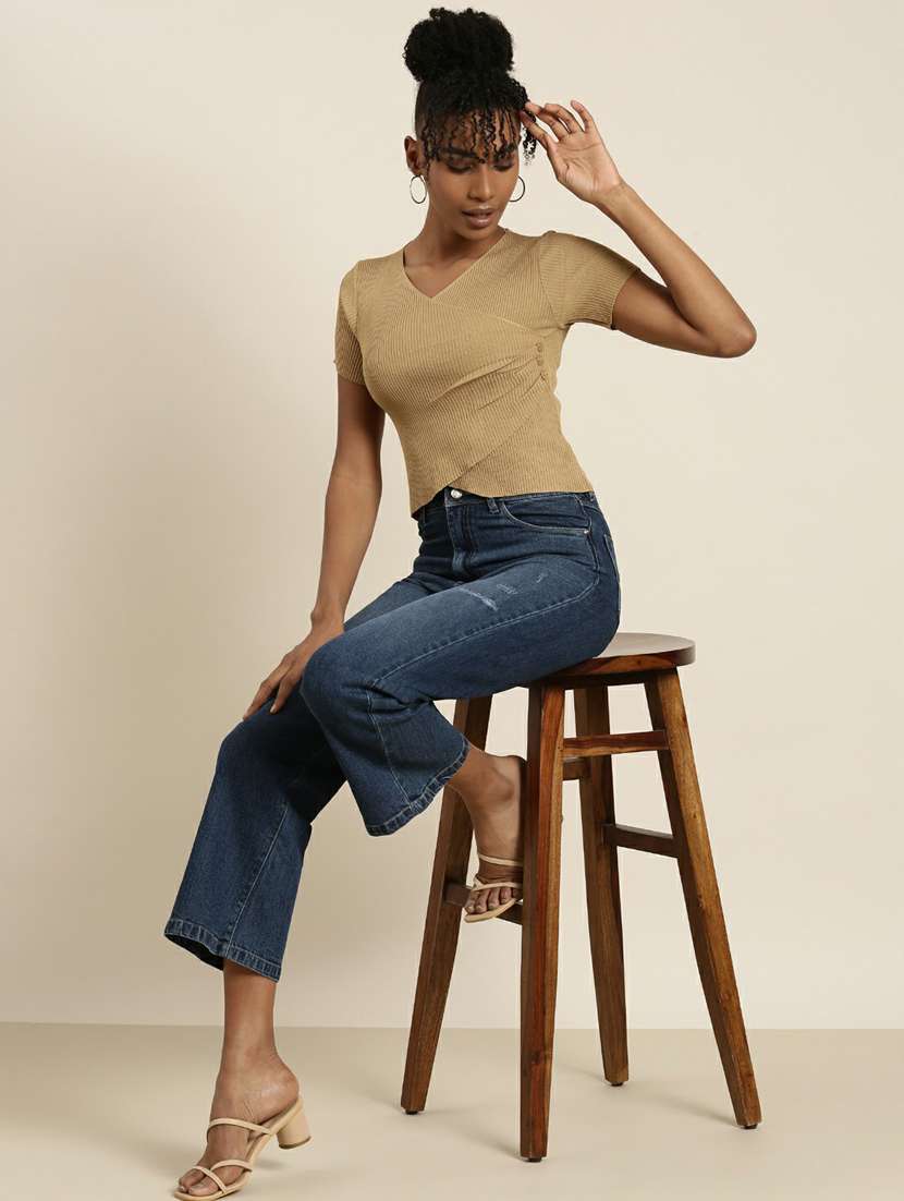beige acrylic wrap top - 19948625 -  Standard Image - 4