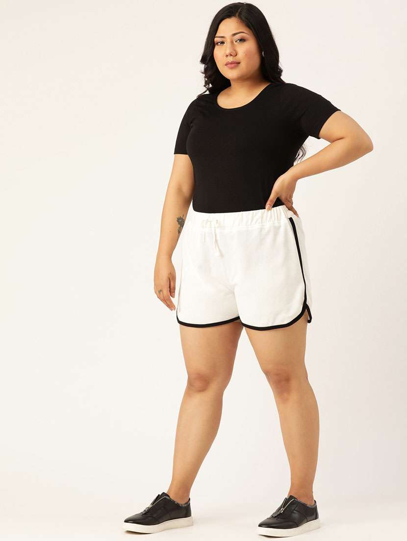 mid rise solid regular shorts - 19950720 -  Standard Image - 4