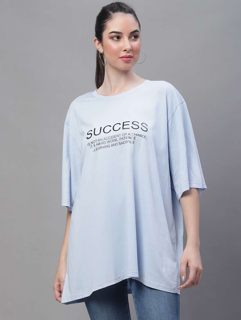 women's chest print crew neck t-shirt