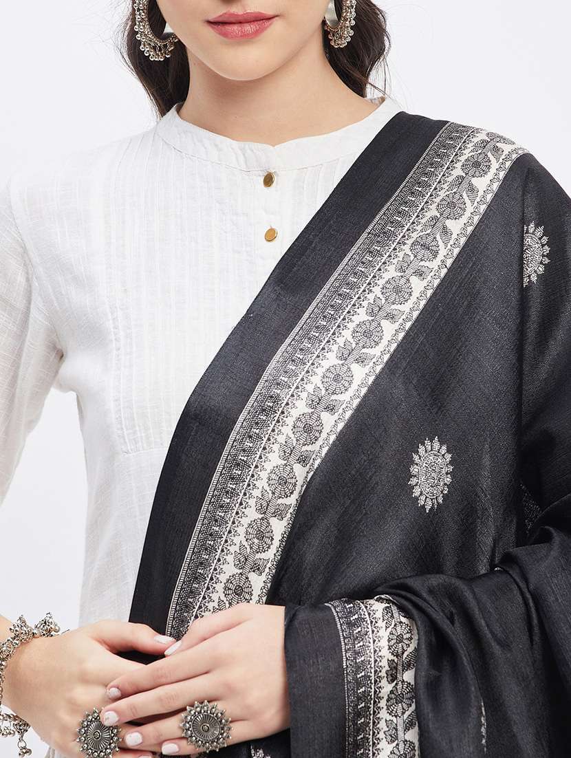 black printed dupatta with fringes - 19955268 -  Standard Image - 4