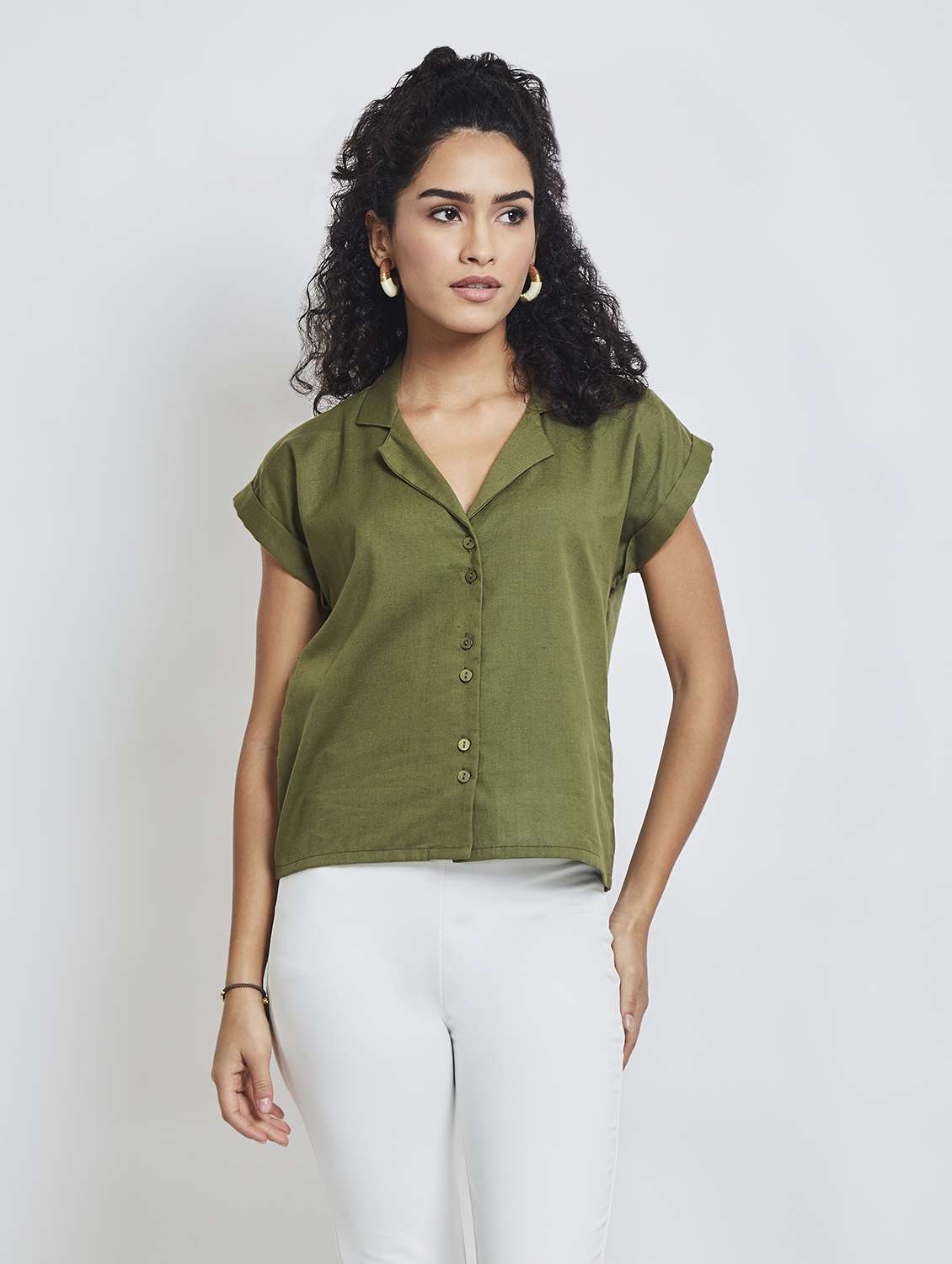 green solid notch lapel collar shirt