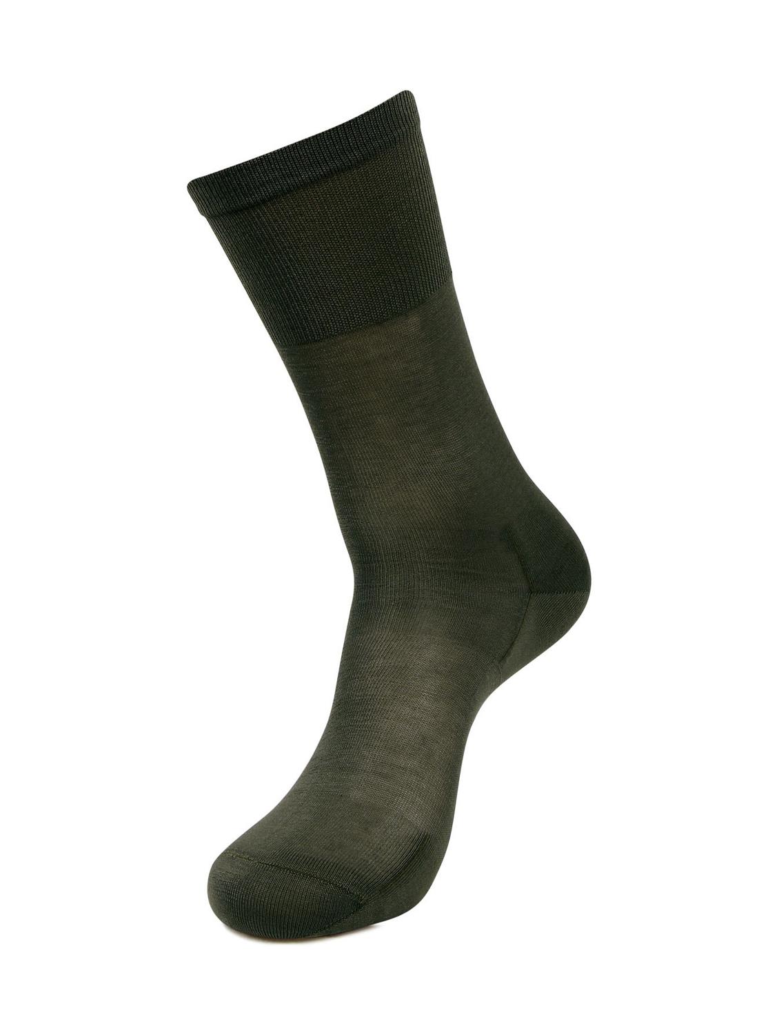 men above ankle length socks - 19963191 - Standard Image - 1