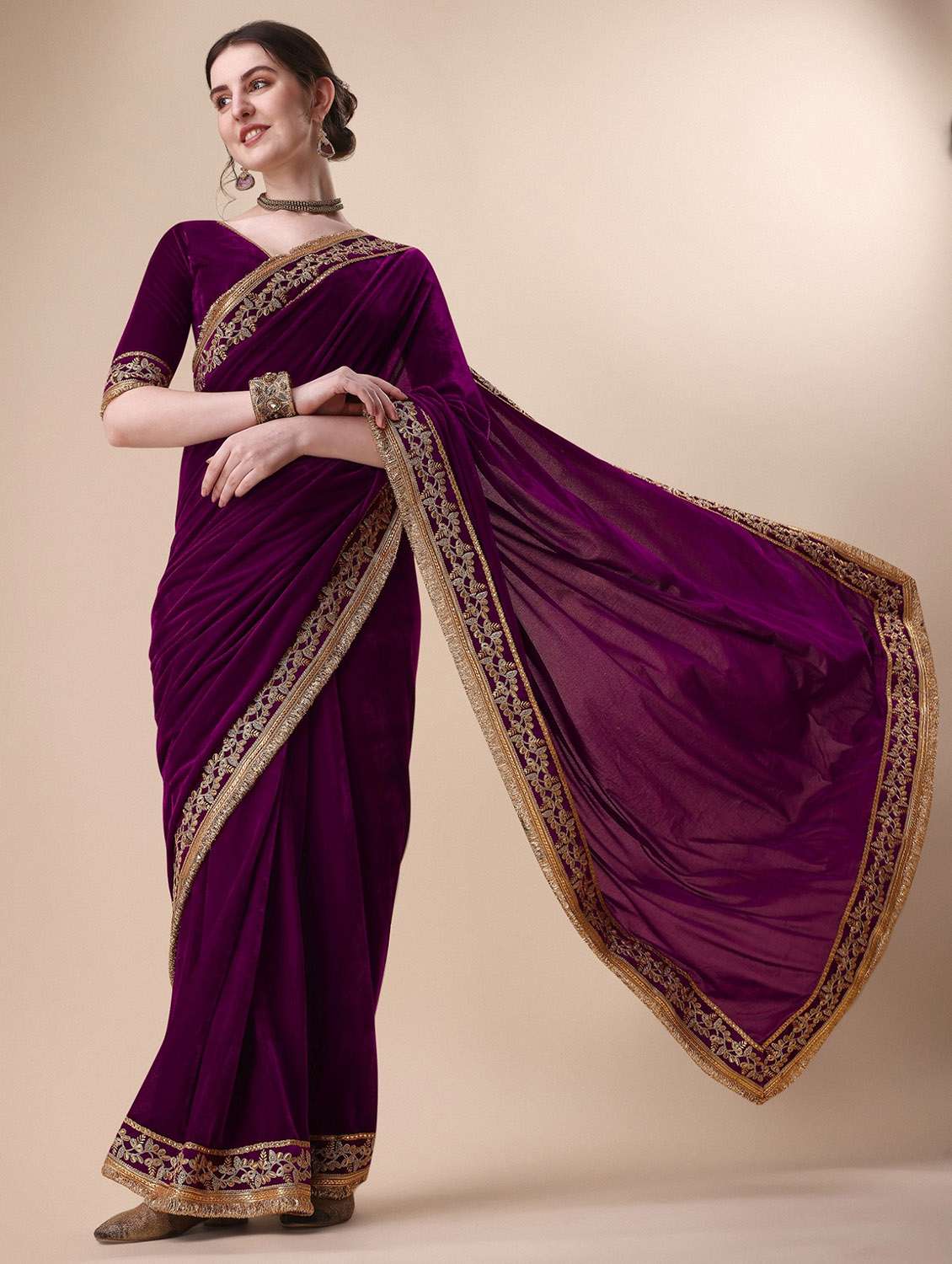 women's bordered royal blue colored saree - 19963426 -  Standard Image - 1