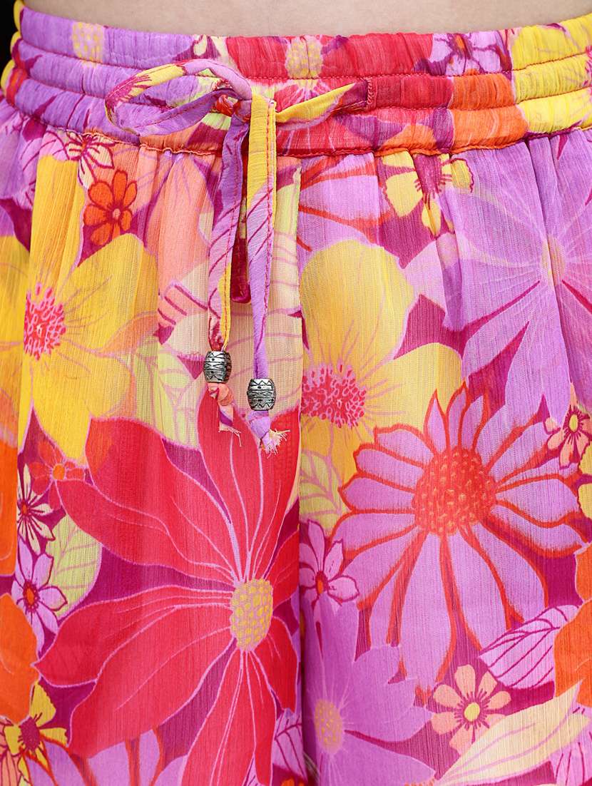 printed top and shorts co-ord set - 19971625 -  Standard Image - 4