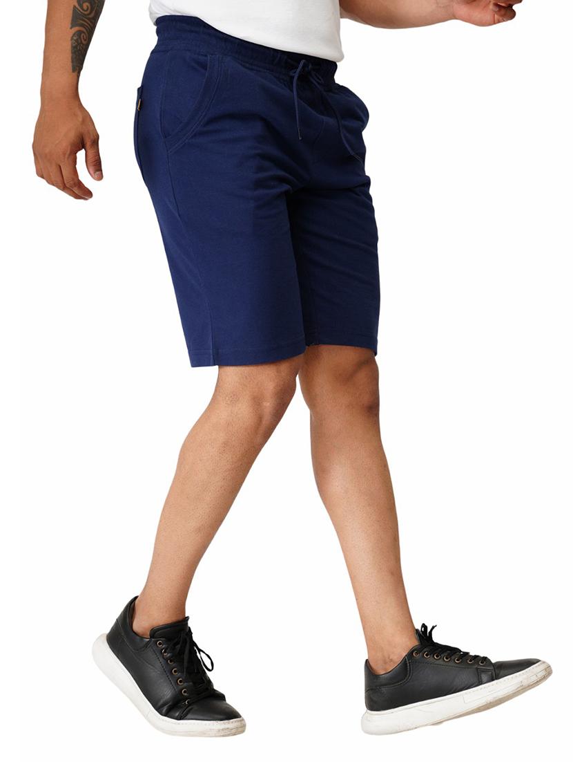 navy blue solid cargo shorts - 19976656 - Standard Image - 1