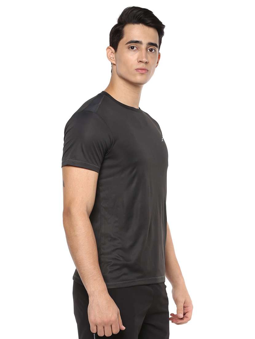 black solid short sleeve round neck t-shirt - 19981506 -  Standard Image - 1