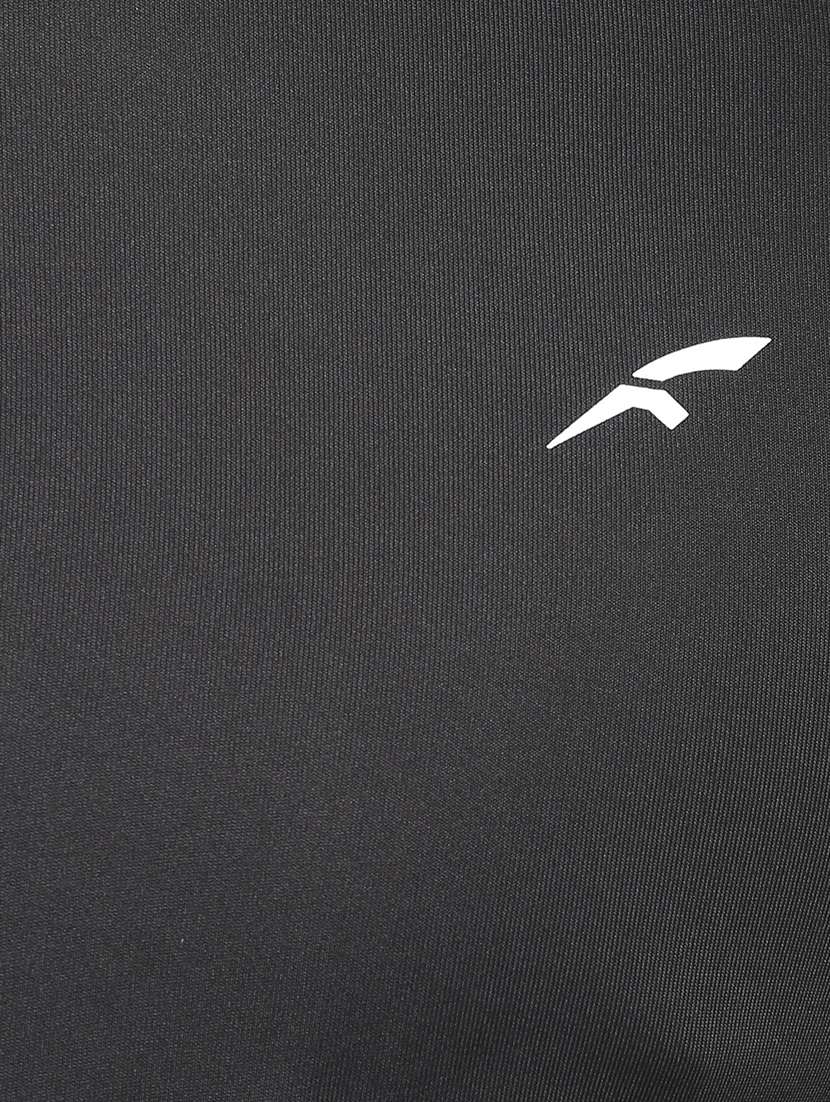 black solid short sleeve round neck t-shirt - 19981506 -  Standard Image - 4