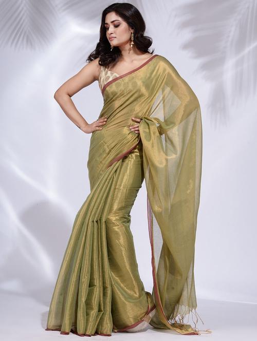 green self design woven saree with blouse - 19992548 - Standard Image - 0