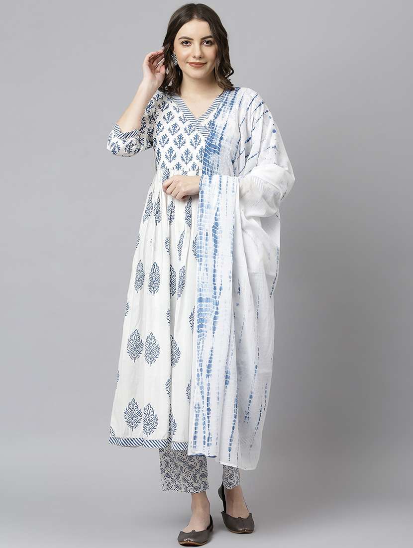 women white kurta pant set with dupatta