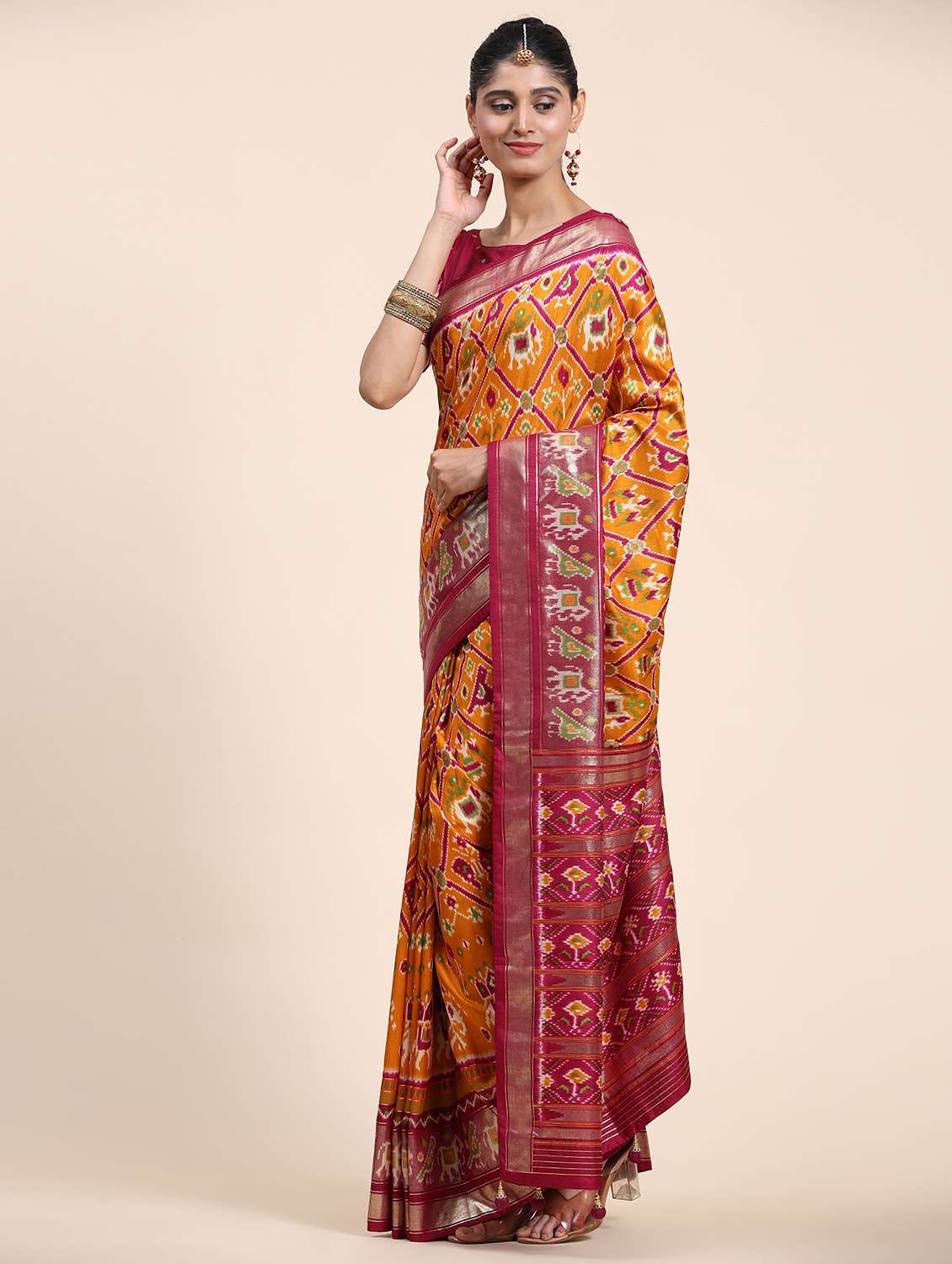 women's self design mustard colored saree with blouse - 20007400 - Standard Image - 1