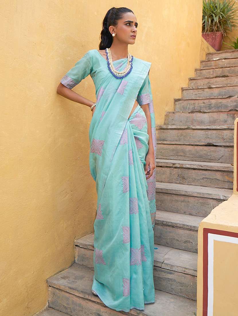 green silk blend kanjivaram saree with blouse - 20018651 - Standard Image - 1