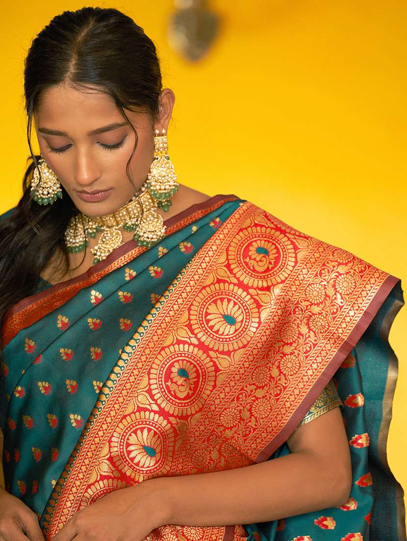 women's self design green colored saree with blouse - 20018675 -  Standard Image - 4