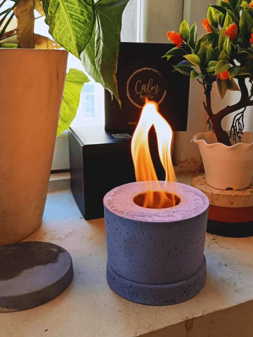 the original portable fireplace for india  - 20021415 -  Standard Image - 1