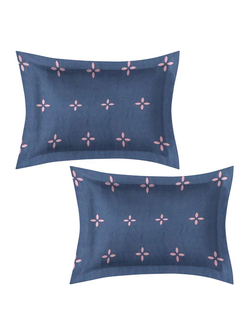 double queen bedsheet with 2 pillow covers - 20029448 -  Standard Image - 1