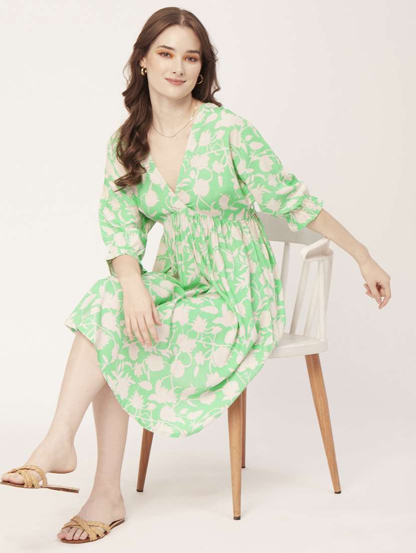 women's fit & flare floral dress - 20031235 -  Standard Image - 4