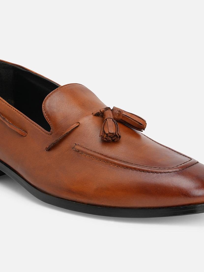 men slip on tassel detailed loafers - 20033006 - Standard Image - 4