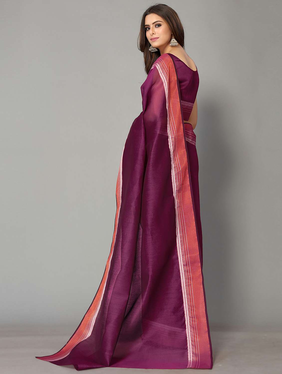 women's solid purple colored saree with blouse - 20039317 -  Standard Image - 1