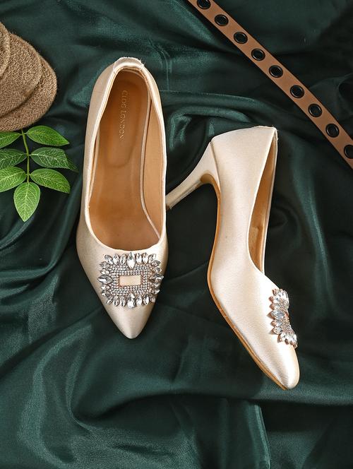 cream solid pointed pump - 20059774 -  Standard Image - 0