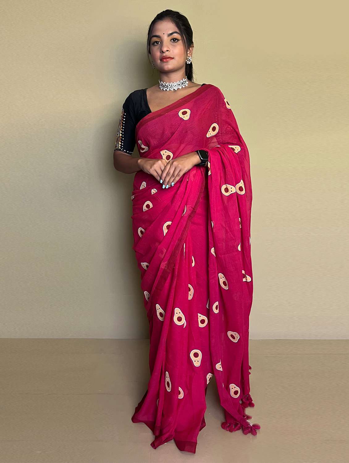 women's quirky pink colored saree