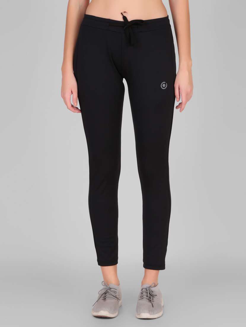 black solid mid rise track pant