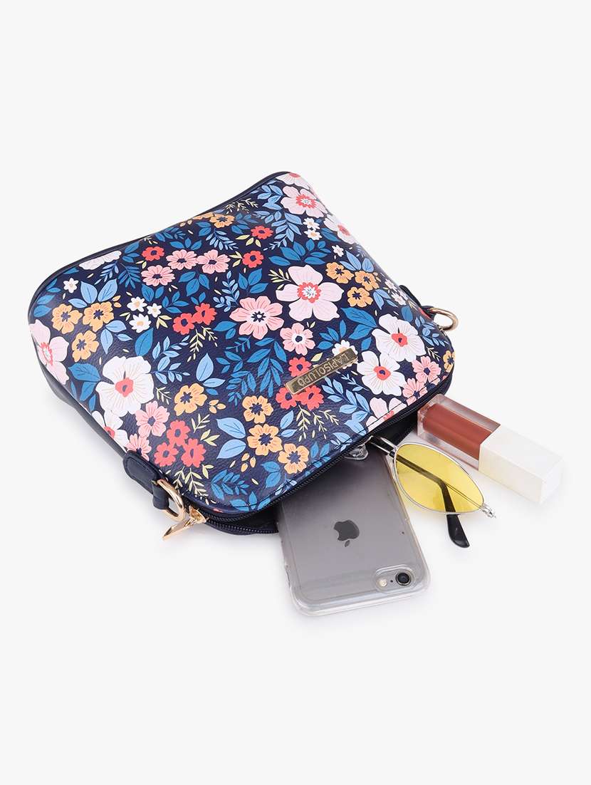 printed leatherette sling bag - 20102679 - Standard Image - 4