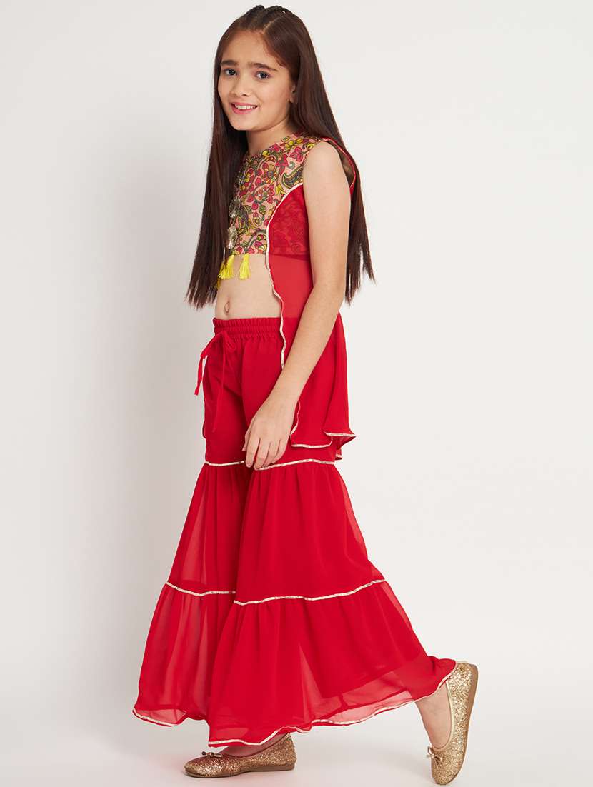 red sleeveless kurta sharara set - 20117182 -  Standard Image - 1