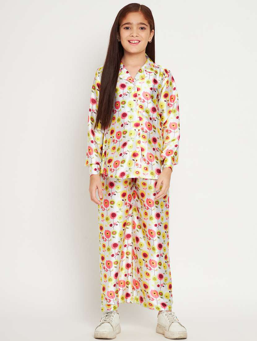white printed top pants set