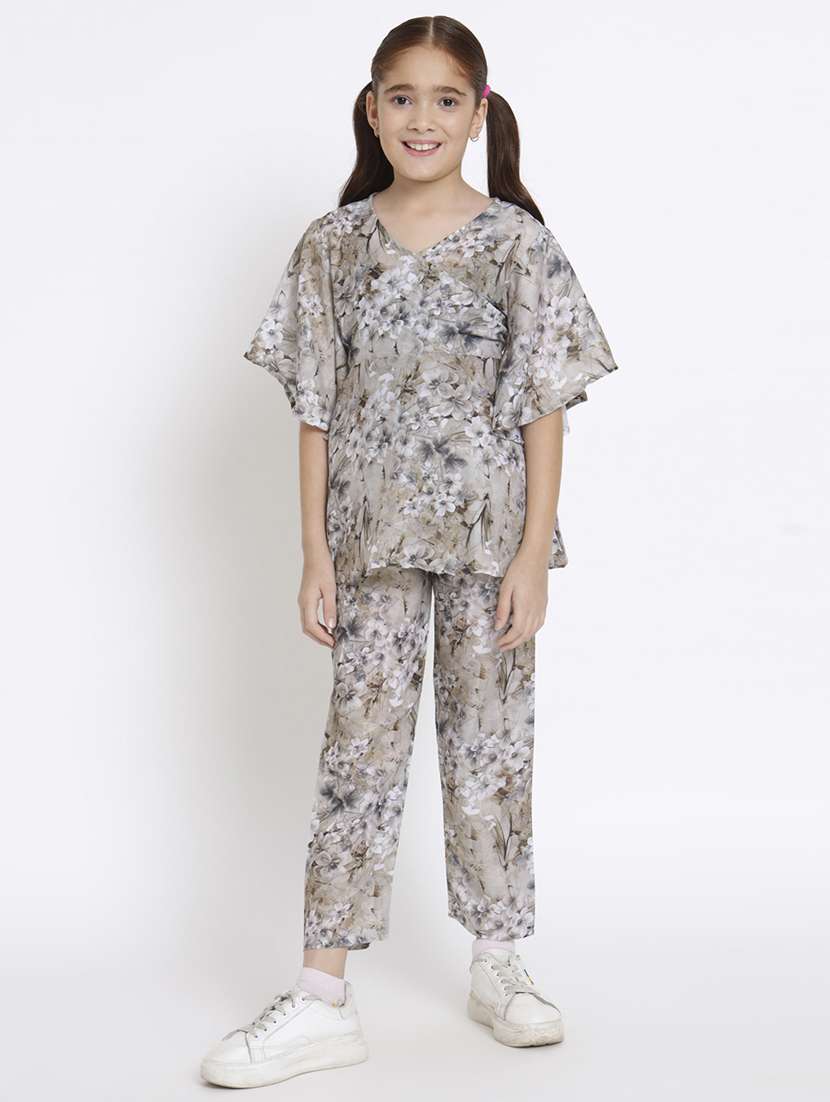 grey printed top pants set