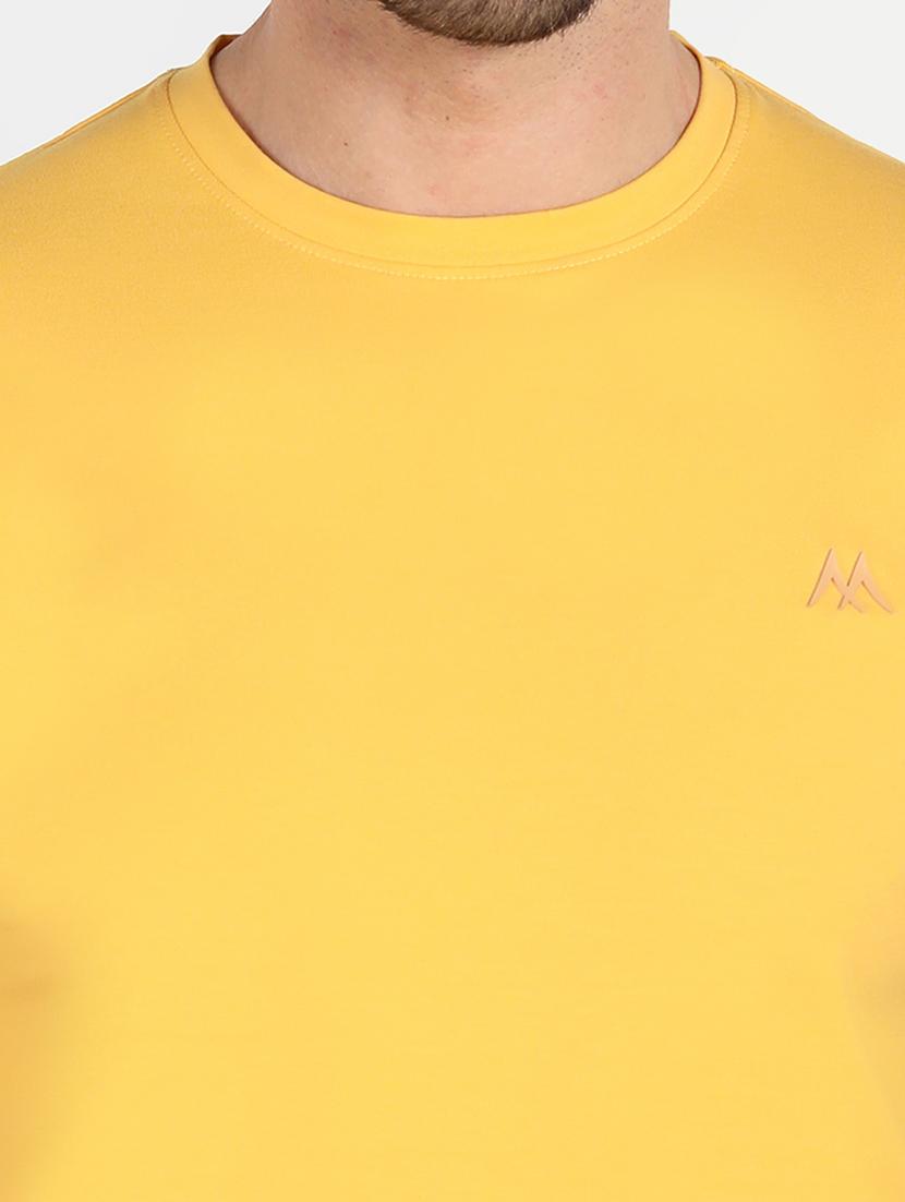men round neck solids t-shirt - 20131679 - Standard Image - 4