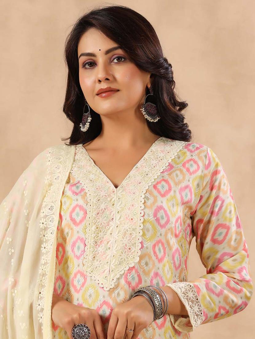 cream printed three quarter sleeve suit set - 20133264 - Standard Image - 4