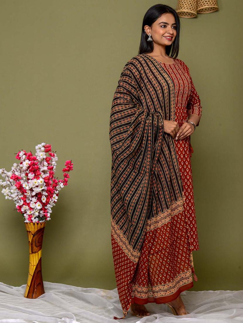 red printed three quarter sleeve suit set - 20133268 -  Standard Image - 1