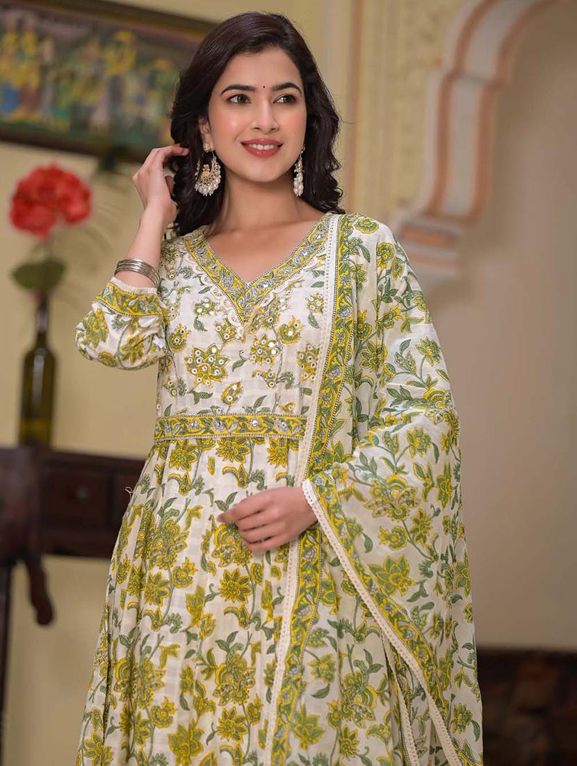 green printed three quarter sleeve suit set - 20133281 - Standard Image - 4