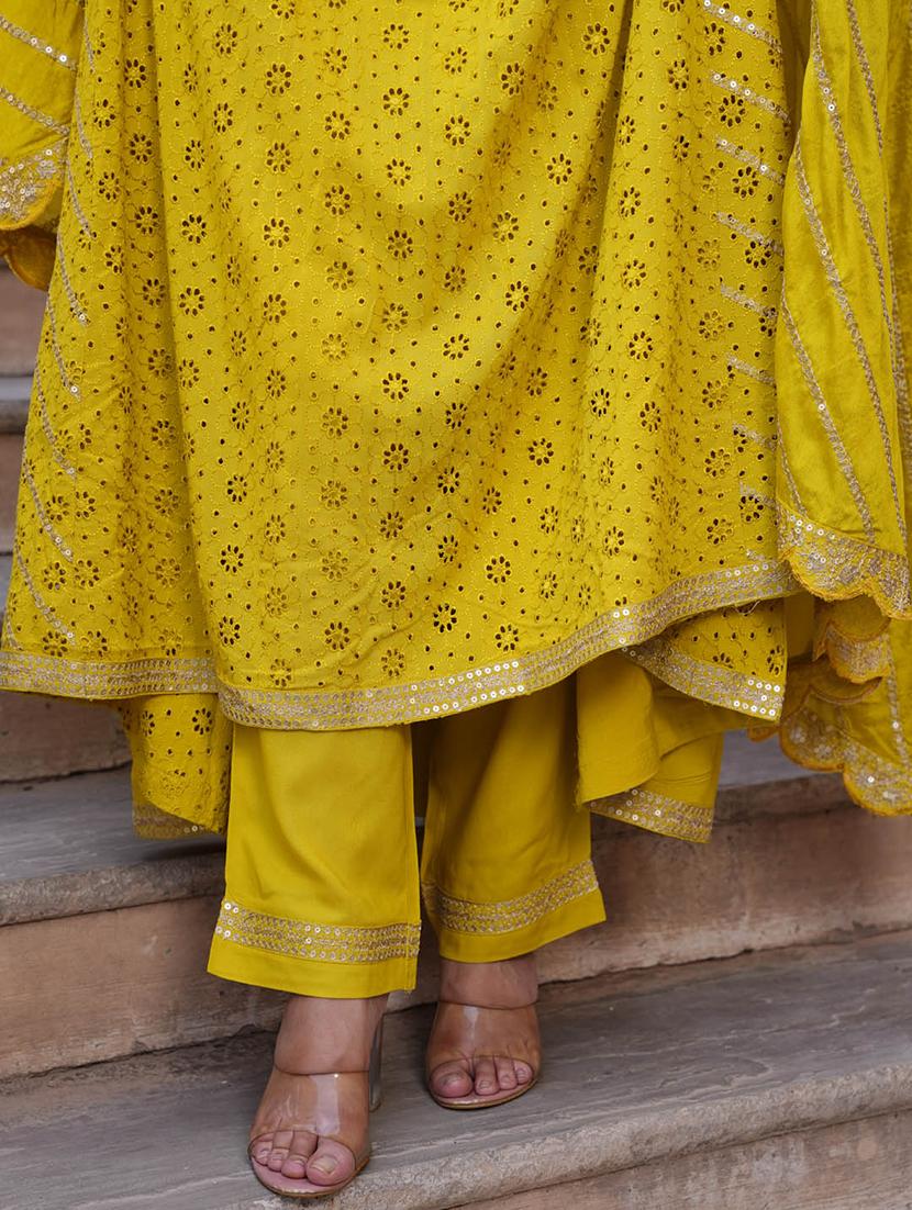 yellow three quater sleeves embroidered suit set - 20133300 - Standard Image - 4