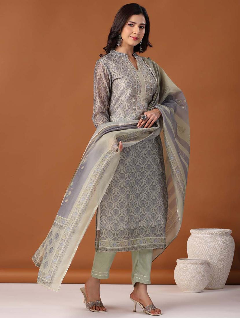 green three quater sleeves printed suit set - 20133310 -  Standard Image - 1