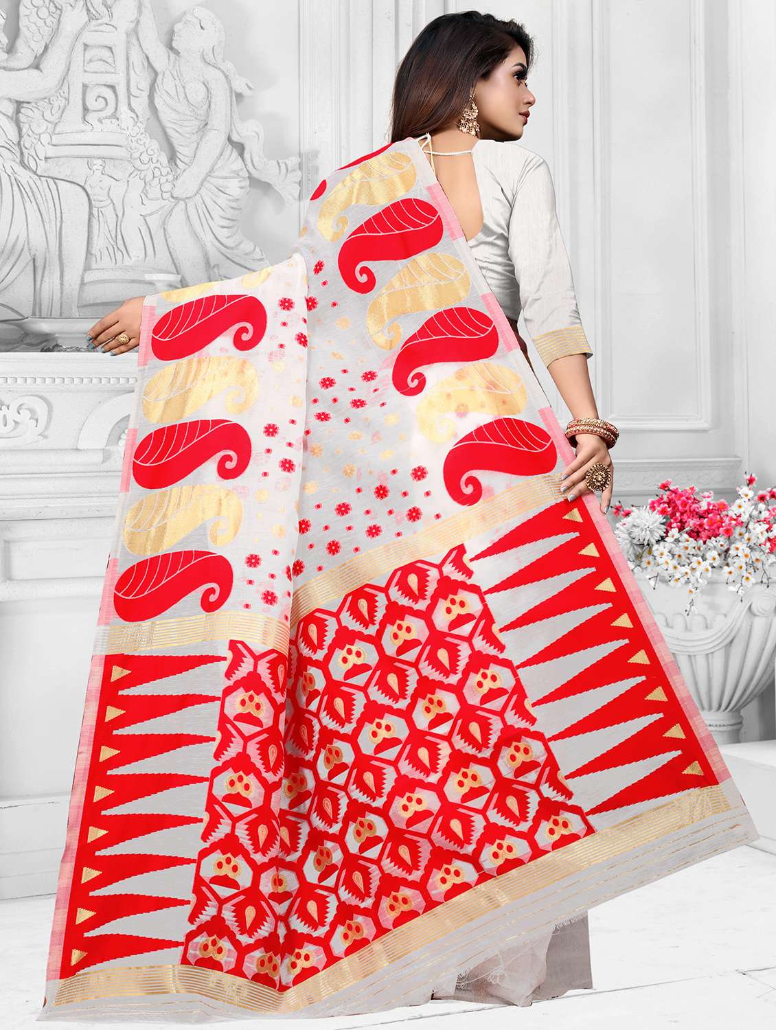 white floral print jamdani saree with blouse - 20133523 -  Standard Image - 1