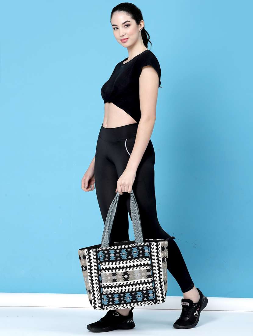 black cotton regular tote - 20150047 -  Standard Image - 6